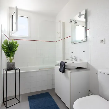 Apartment T2 Rangueil - Terrasse + 2 Parkings - 4 Personnes